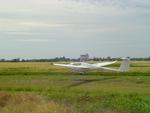 Hank's Apis MCs landing at Cudworth [Saskatoon Soaring Club] 